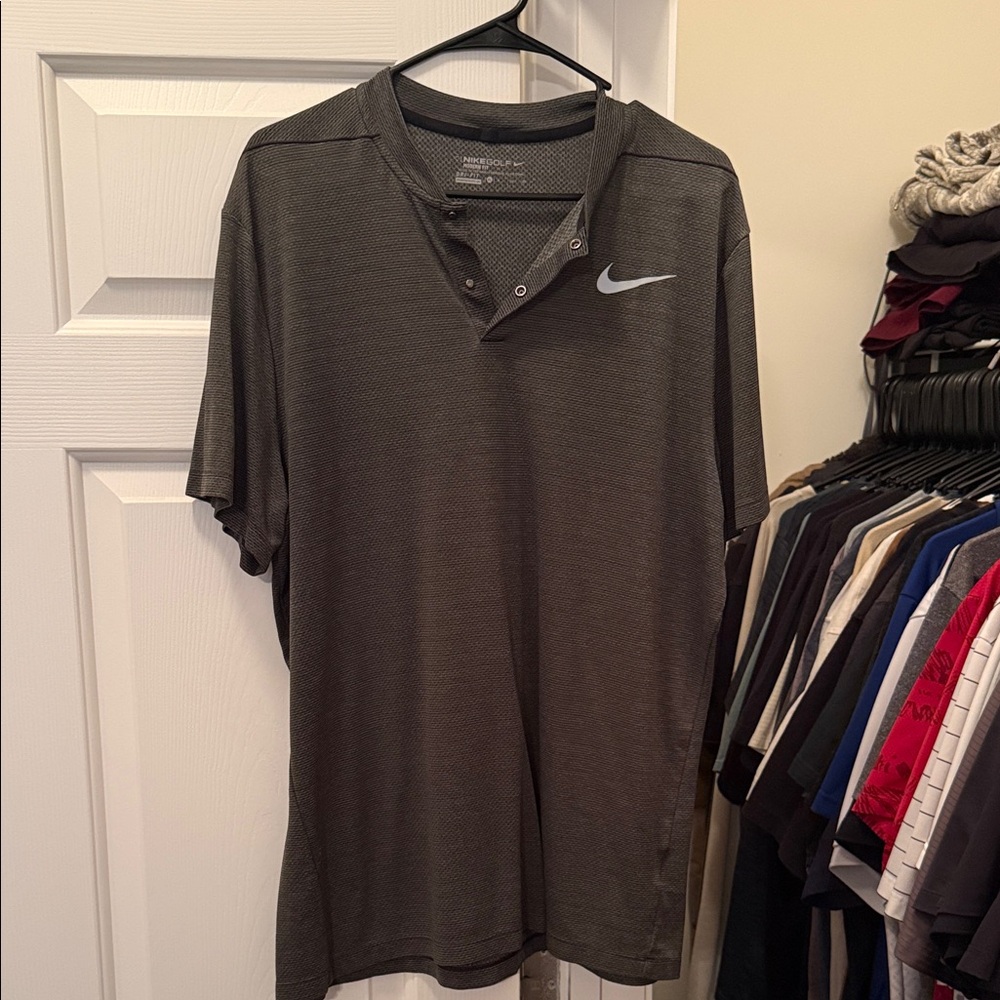 Nike Golf/Tennis Shirt